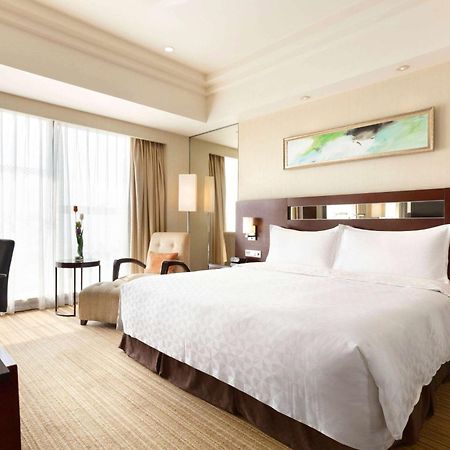 Ramada Plaza Lianyungang Hotel Exterior photo