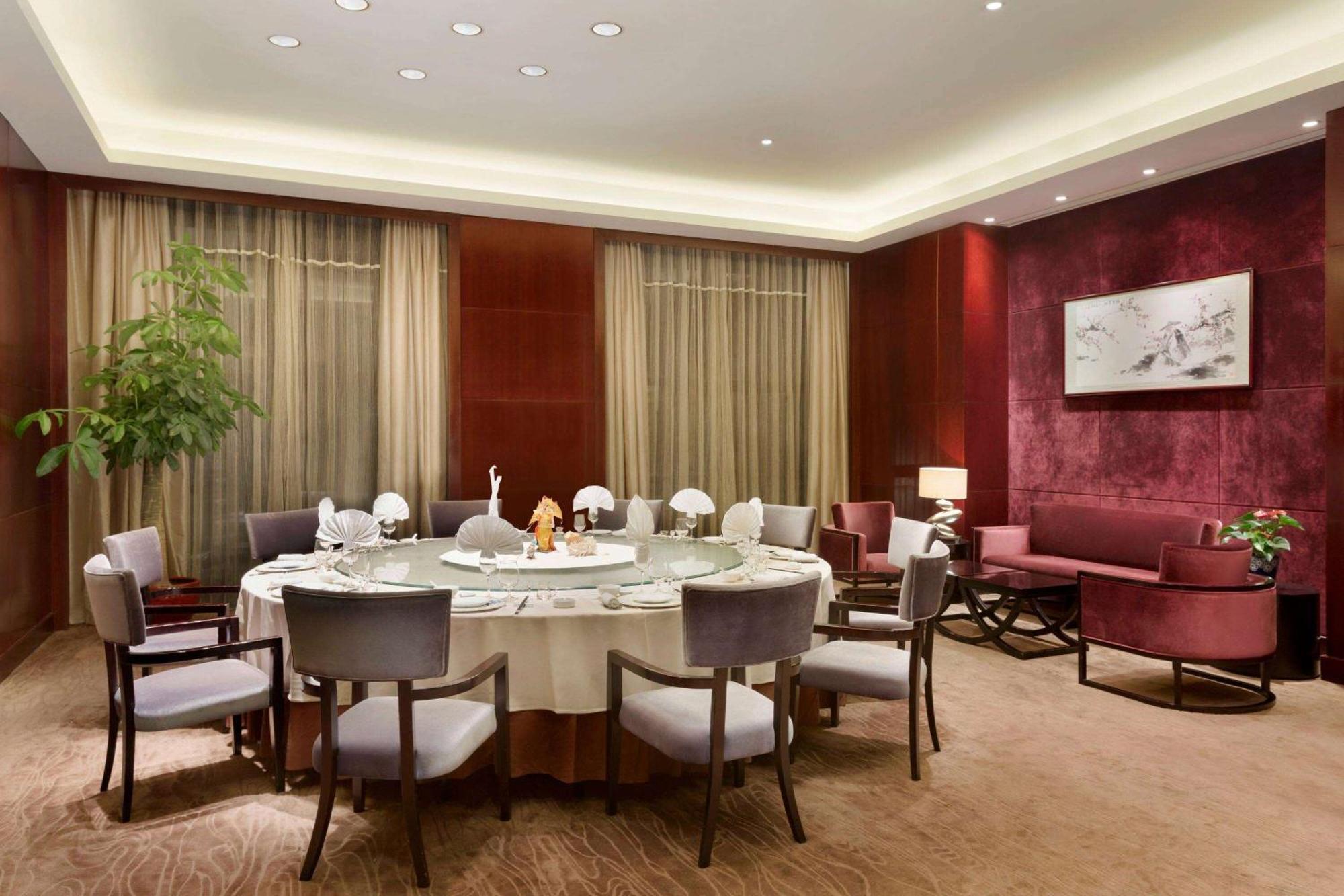 Ramada Plaza Lianyungang Hotel Exterior photo