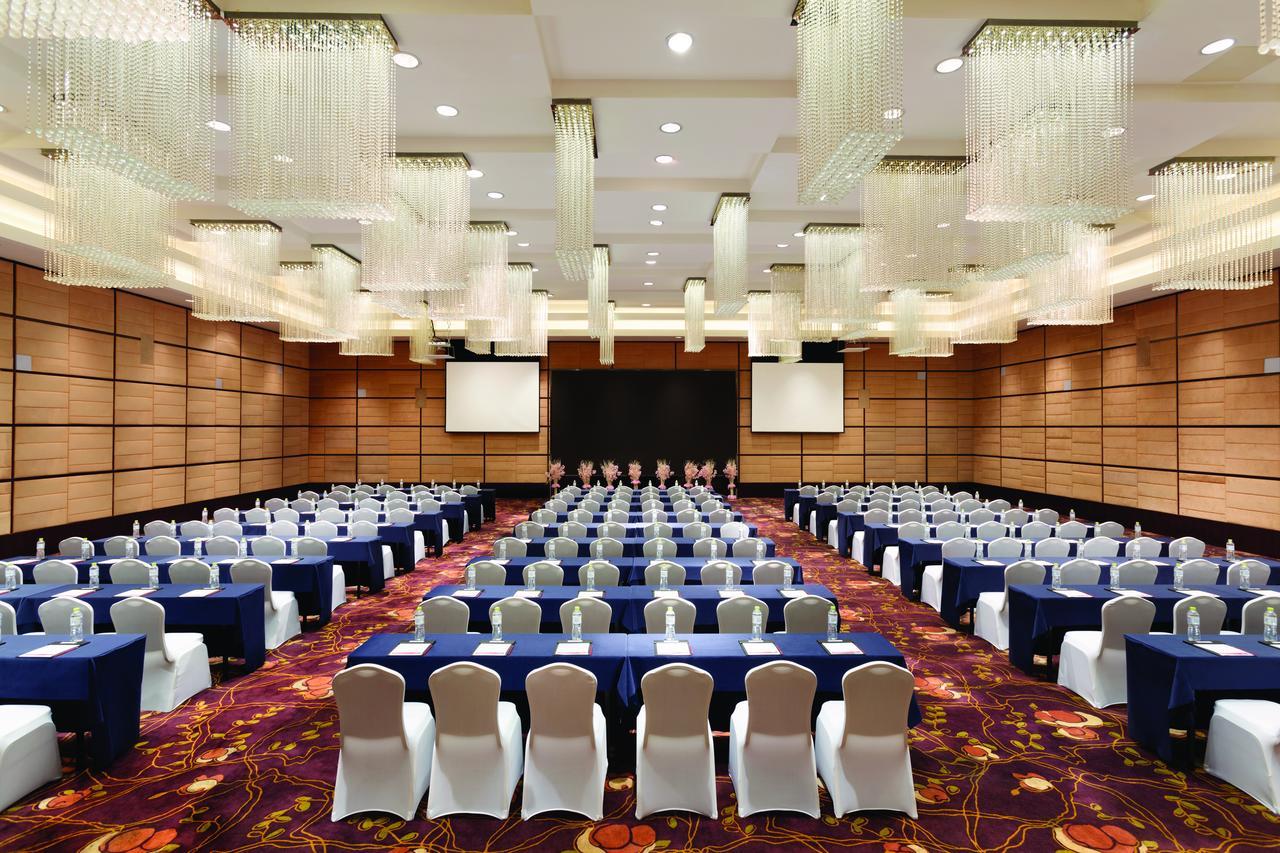 Ramada Plaza Lianyungang Hotel Exterior photo